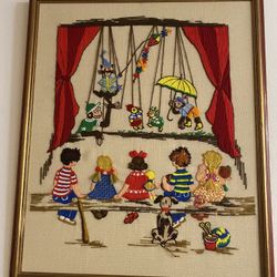 BEAUTIFUL VINTAGE FRAMED EMBROIDERY 
