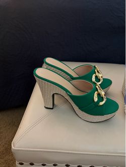 Green dress platform  size 6
