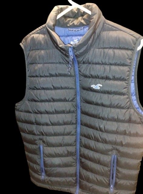 2 Vest Jackets Hollister And Ralph Lauren