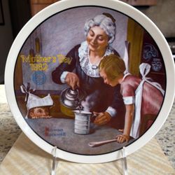 Knowles Limited Edition 1982 Mothers Day Series