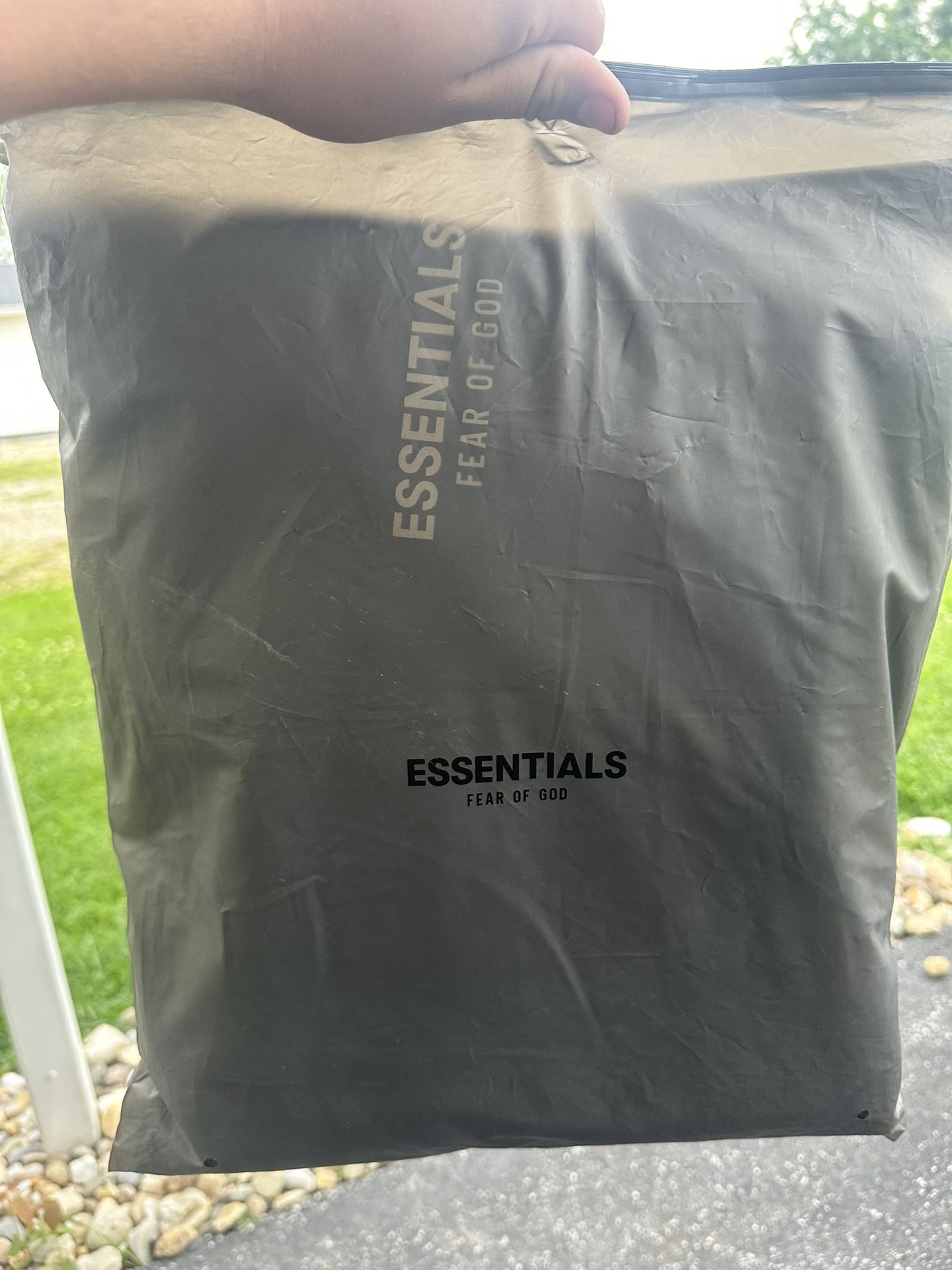 Essentials hoodie fully authentic✅