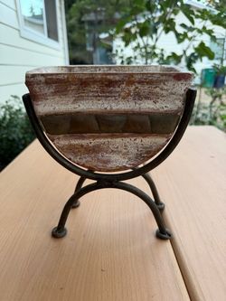 Rustic Distressed Planter with Metal Stand
