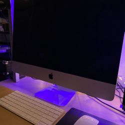 Sleek and Pretty iMac!