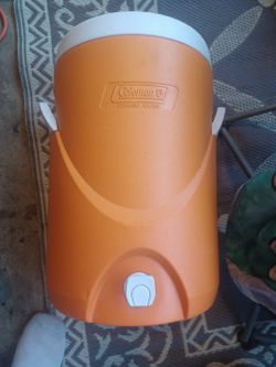Colman 5 Gallon Water Station