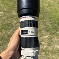 Canon 70-200 f/4 L USM EF-Mount Lens (Comes with everything)