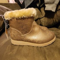 Girl's Mila Shearling Style Winter Boots Size 1
