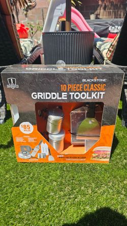 10 piece classic Blackstone Griddle set. NeW!
