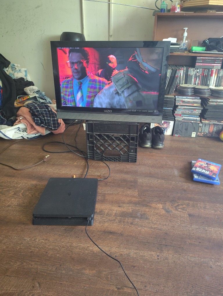 PS4 Console With Controller And 3 Games Disc