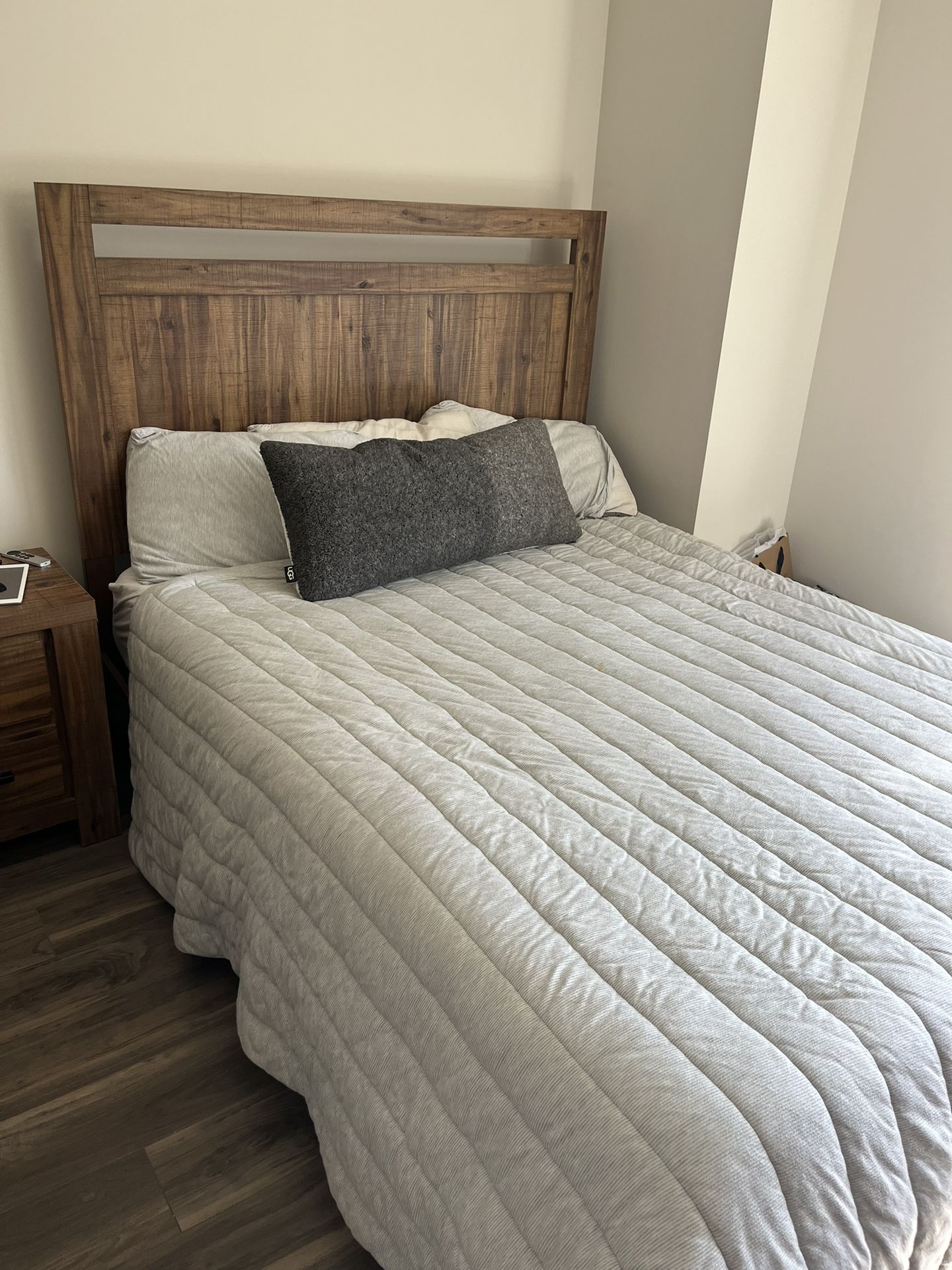 BED FRAME, MATTRESS AND BOX SPRING