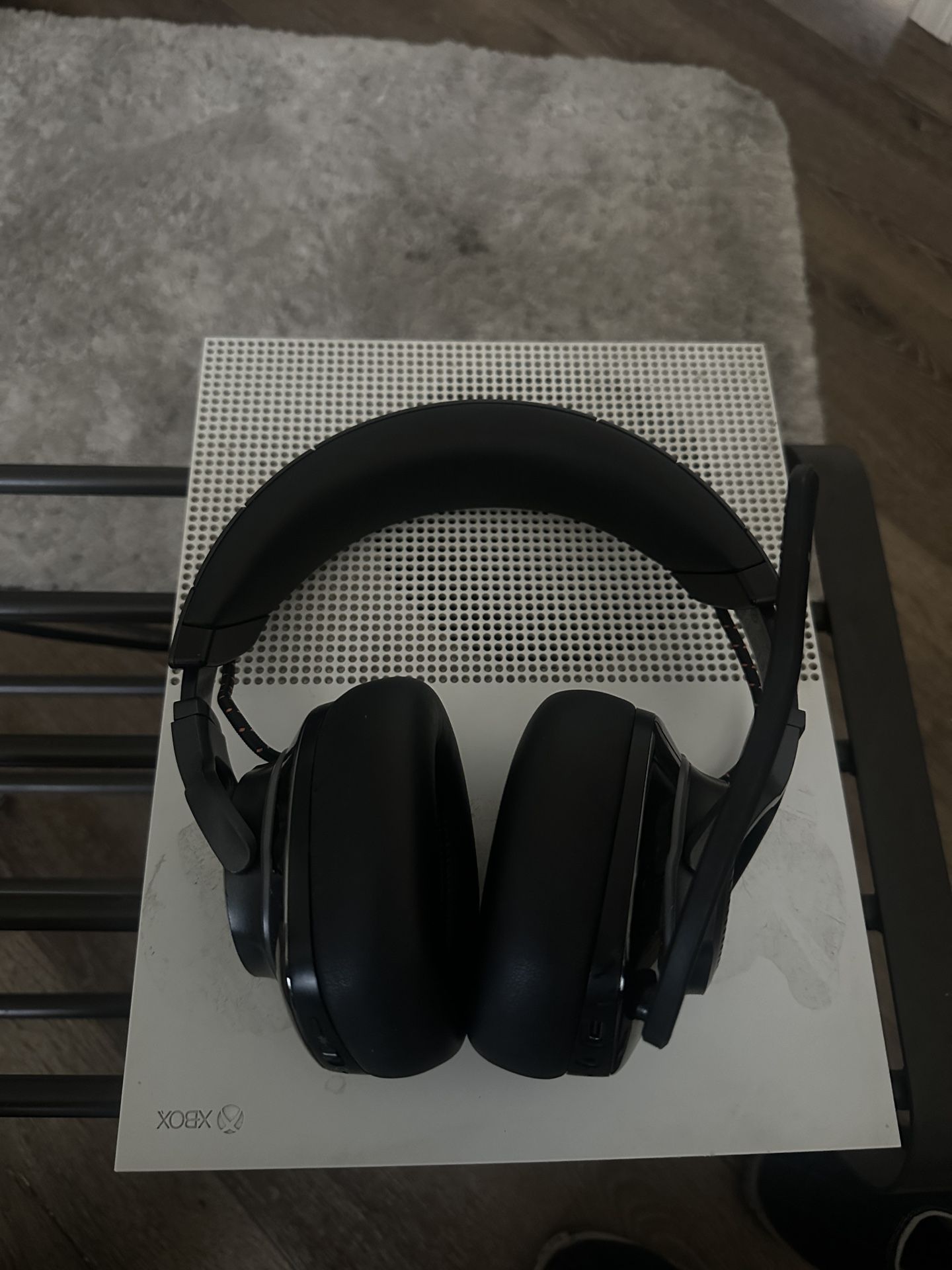 JBL Quantum Gaming Headset