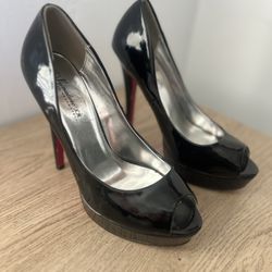 Black Heels Size 8