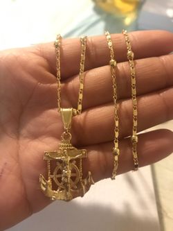 Chain and pendant gold plated