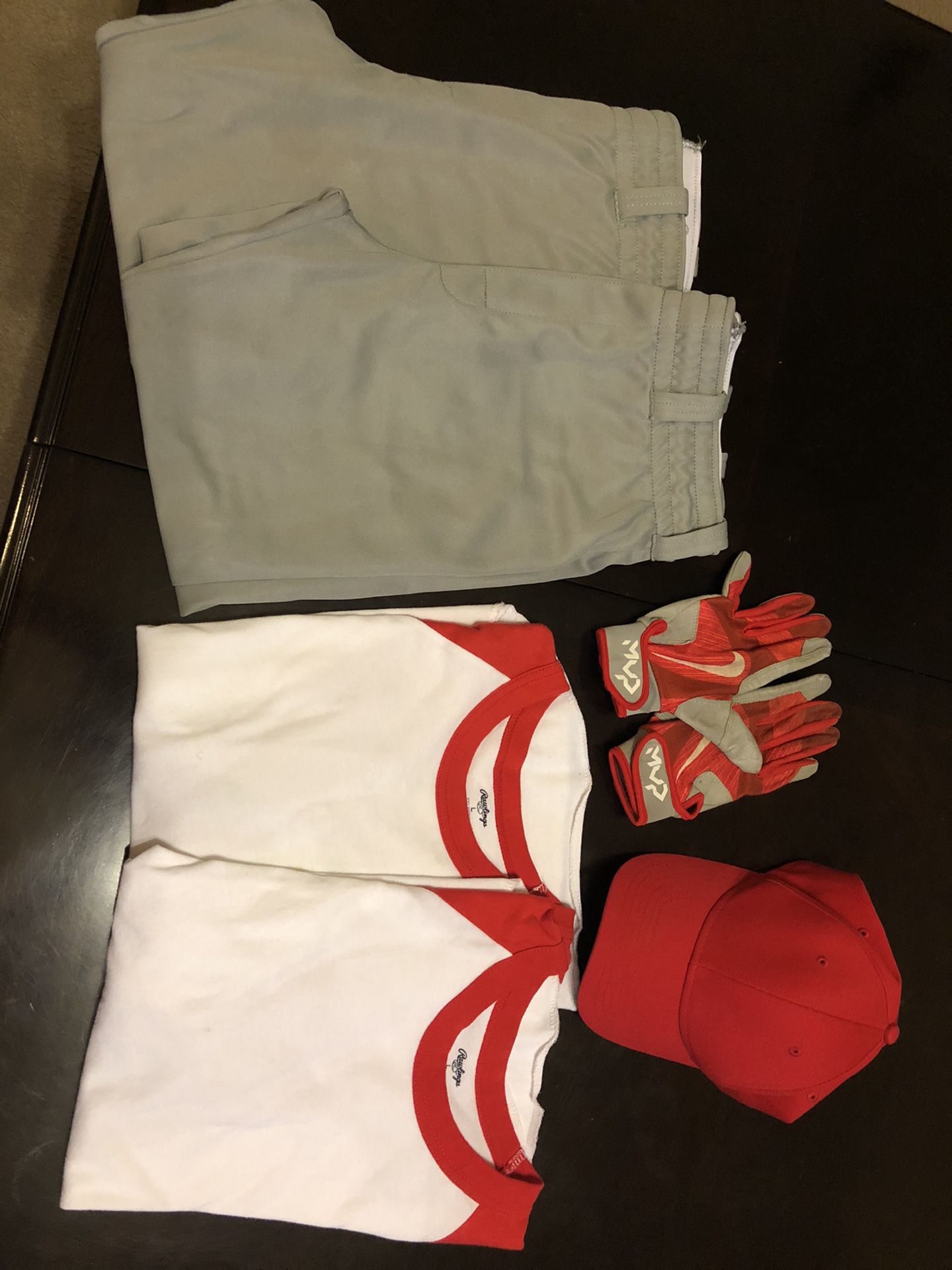 Rawlings Baseball Youth pants, shirts, gloves & hat Size Large on pants &shirts