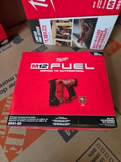 Brad Nailer M12