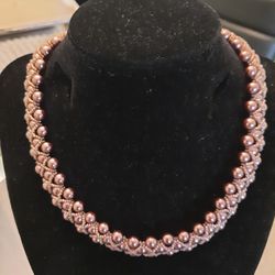 Ladies Vintage Pearl Necklace Like New. 