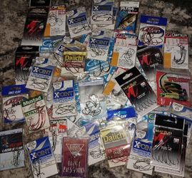 160 assorted packs of hooks
