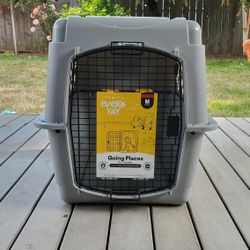 Dog/pet Kennel/Crate