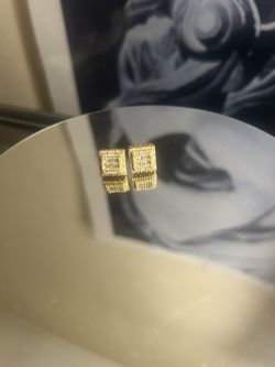 10k Diamond Earrings