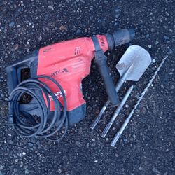 Hilti TE70ATC SDS Combination Roto Rotary Hammer Braker. Vgood Condition. with 3 Bits. For Pick Up Fremont Seattle. No Low Ball Offers. No Trades 