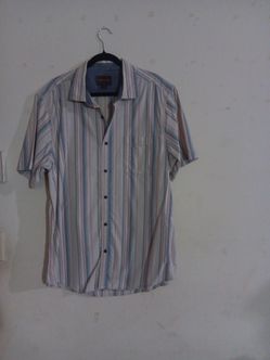 Men's Striped Short Sleeve Button-Up Shirt
