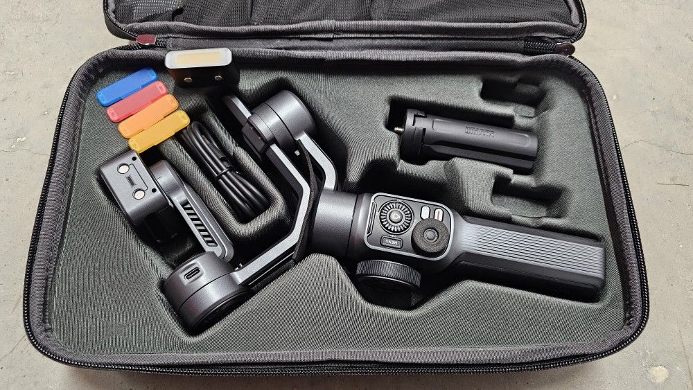 Mobile Gimbal (Zhiyun Smooth 5S Combo)