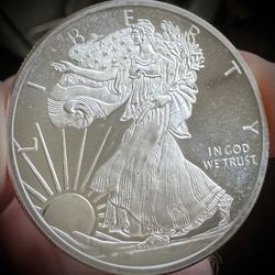 1oz Golden State Mint .999 Silver Round 