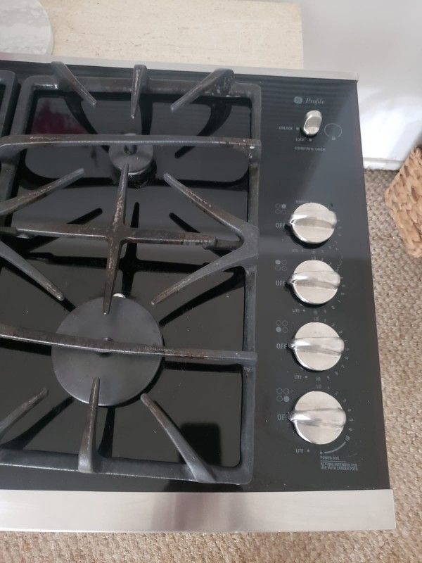 General Electric Gas Stove