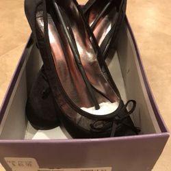 Size 9 & 1/2 dress shoe