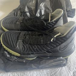 Lebron Basketball Shoes