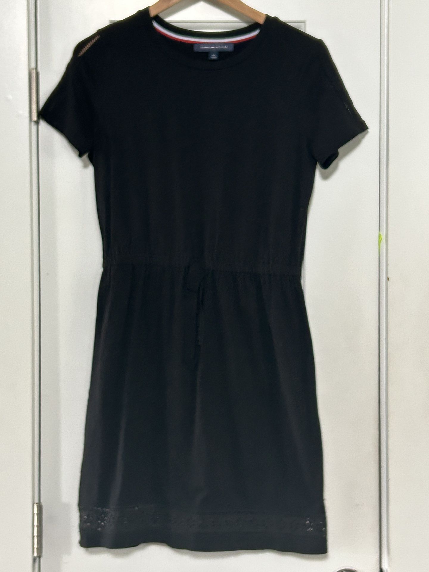 Women’s Dress Size Small