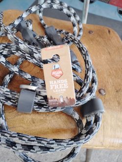 Two hand free dog leashes 10$