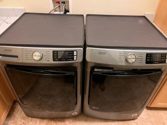 Maytag Front-Load Washer & Vented gas Dryer Set in Metallic Slate