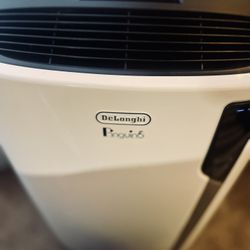De'Longhi Pinguino 4-in-1: Air Conditioner, Heater, Dehumidifier, and Fan ***DELIVERY WITHIN SEVERAL MILES  AVAILABLE 