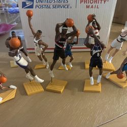 33 Loose NBA Basketball Starting Lineup Figures In Mint Condition 