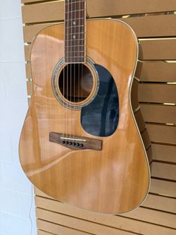 Mitchell D100 Dreadnought Natural Acoustic Guitar