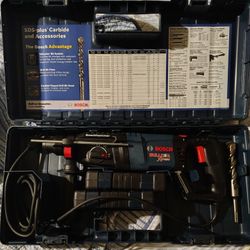 Bosch
Bulldog Xtreme 8 Amp 1 in. Corded Variable Speed SDS-Plus Concrete/Masonry Rotary Hammer Drill with Carrying Case