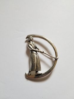 Golf Play pin/brooch