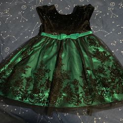 Green and Black Sparkle Lace Dress