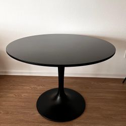IKEA DOCKSTA Round Dining Table 