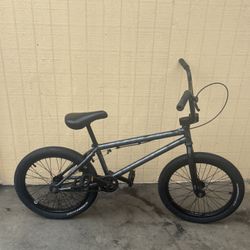  BMX 