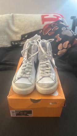 W Blazer Mid 77