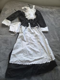 Pilgrim woman costume