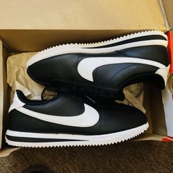 Nike Cortez