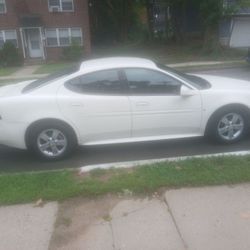 Pontiac Grand PRIX 2006