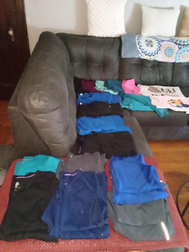 Women Medium Scrubs
