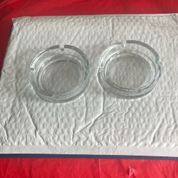 Round GLASS ASHTRAYS. (4in. Collectible 