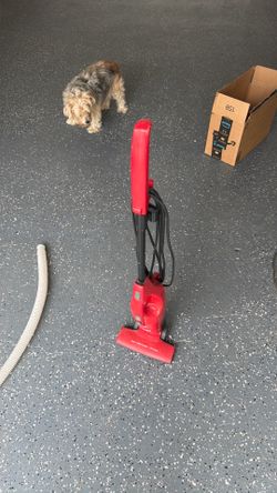 Vacuum dirt devil