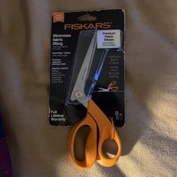 Fiskars RazorEdge Fabric Shears for Tabletop Cutting , 8 inch, 