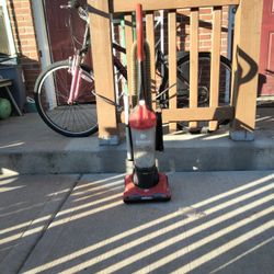 Dirt Devil Endura Express Vacuum 