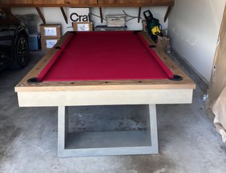 Like new 8ft Slate Pool table pro delivery included